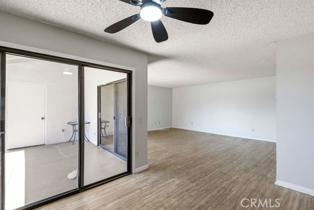 Detail Gallery Image 10 of 25 For 8633 Portola Ct 17e,  Huntington Beach,  CA 92646 - 2 Beds | 2 Baths