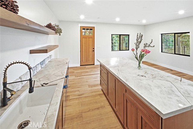 Image 38 of 75 For 455 Tanglewood