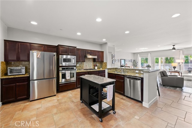 Detail Gallery Image 20 of 38 For 975 Alta Cresta, Palm Springs,  CA 92262 - 4 Beds | 3 Baths