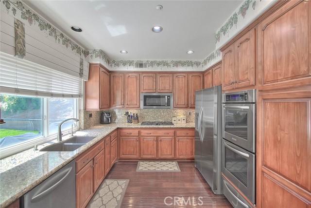 17402 Sara Lane, Chino Hills CA: https://media.crmls.org/medias/d6db502d-e9cd-4b49-8ff3-b9b6e435e975.jpg