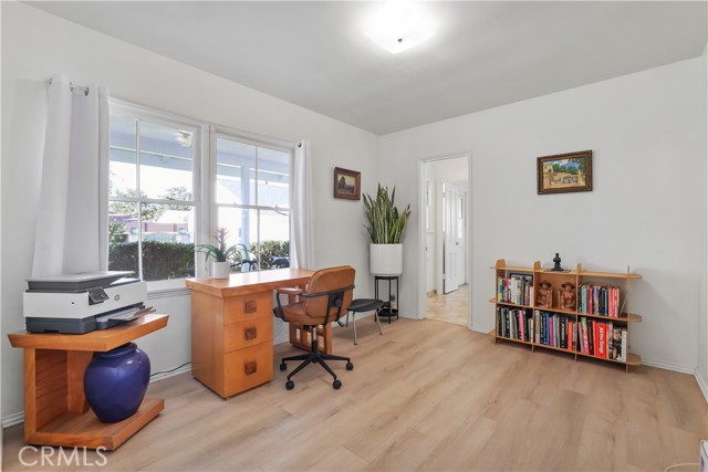 Detail Gallery Image 12 of 19 For 743 N. Janss St., Anaheim,  CA 92805 - 3 Beds | 2 Baths