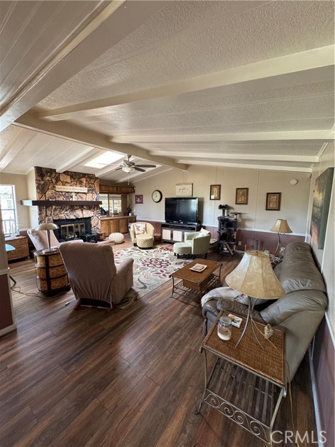 Detail Gallery Image 26 of 38 For 1536 S State St #197,  Hemet,  CA 92543 - 3 Beds | 2 Baths