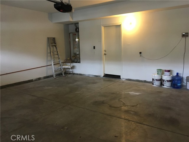 1911 Cefalu Court, Riverside CA: https://media.crmls.org/medias/d6dca1e2-17f1-4747-9cdb-080d93034ad0.jpg