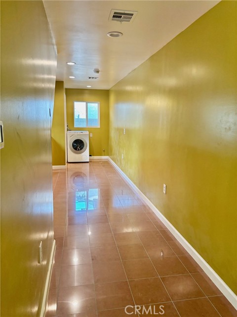 Detail Gallery Image 4 of 10 For 21323 Conradi, Torrance,  CA 90502 - 2 Beds | 2 Baths