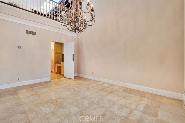 Detail Gallery Image 19 of 59 For 12305 Ridge, Los Angeles,  CA 90049 - 2 Beds | 2/1 Baths