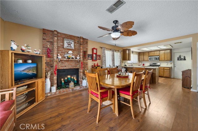 43743 Frieda Court, Lancaster CA: https://media.crmls.org/medias/d6dd456a-1d9e-4d37-967c-5420d1f97eb8.jpg