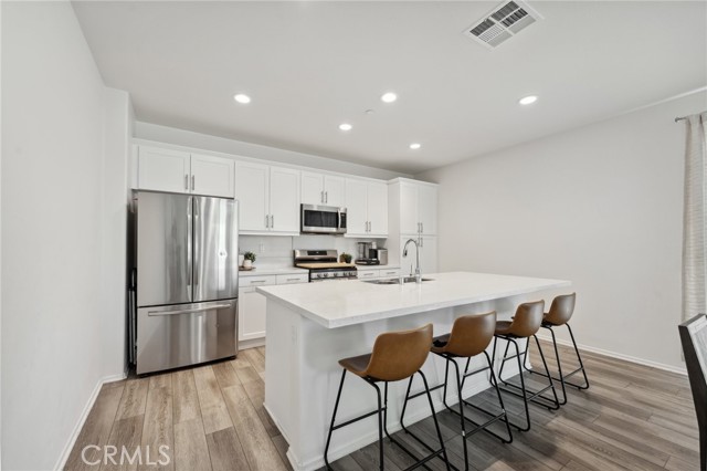 Detail Gallery Image 12 of 45 For 148 Camden Ct, Perris,  CA 92571 - 3 Beds | 2/1 Baths