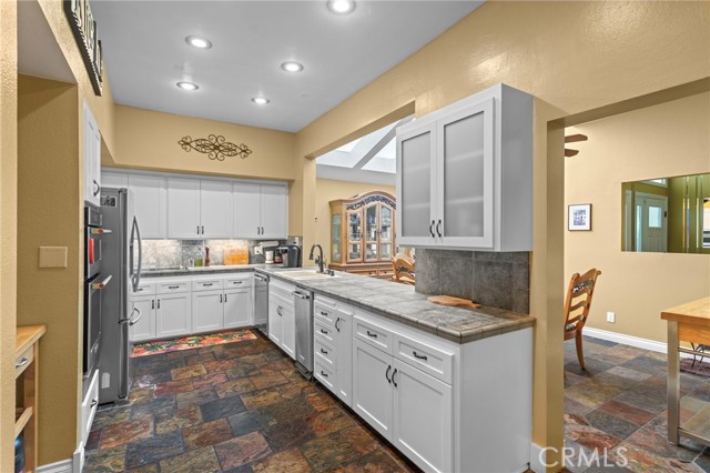 Detail Gallery Image 4 of 35 For 31791 via Perdiz, Coto de Caza,  CA 92679 - 4 Beds | 3/1 Baths