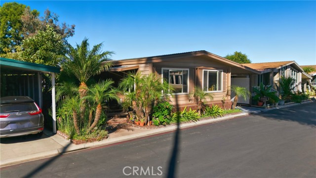 Detail Gallery Image 3 of 22 For 1919 W Coronet Ave #193, Anaheim,  CA 92801 - 3 Beds | 2 Baths