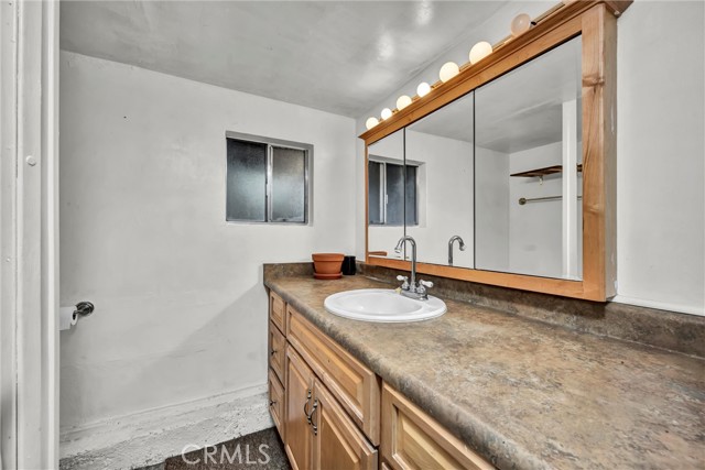 Detail Gallery Image 35 of 52 For 18528 North Shore Dr, Hidden Valley Lake,  CA 95467 - 3 Beds | 3 Baths