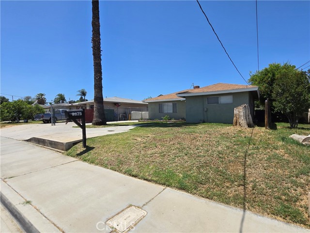 6025 Florence Street, Riverside CA: https://media.crmls.org/medias/d6e01afa-3efc-4cac-8935-50808f6701fe.jpg