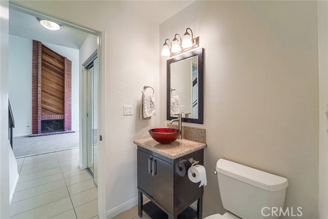 Detail Gallery Image 8 of 29 For 12093 Wagner St, Culver City,  CA 90230 - 4 Beds | 2/1 Baths