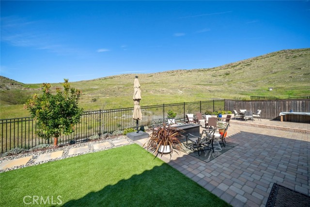 Detail Gallery Image 2 of 45 For 3061 Arezzo, San Luis Obispo,  CA 93401 - 3 Beds | 2/1 Baths