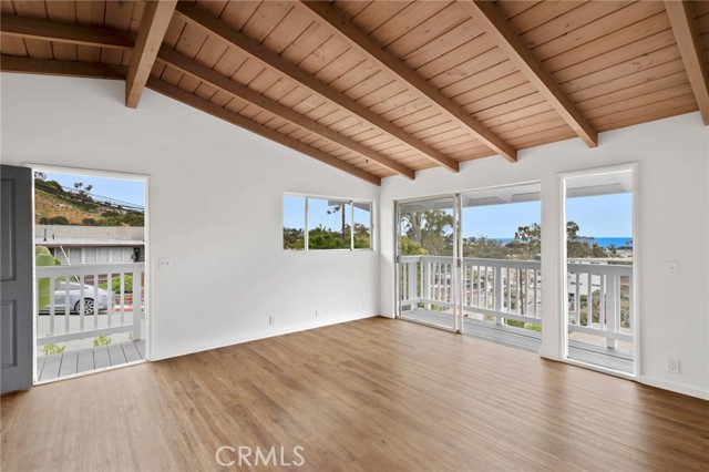 Detail Gallery Image 4 of 9 For 135 High Dr, Laguna Beach,  CA 92651 - 2 Beds | 1 Baths