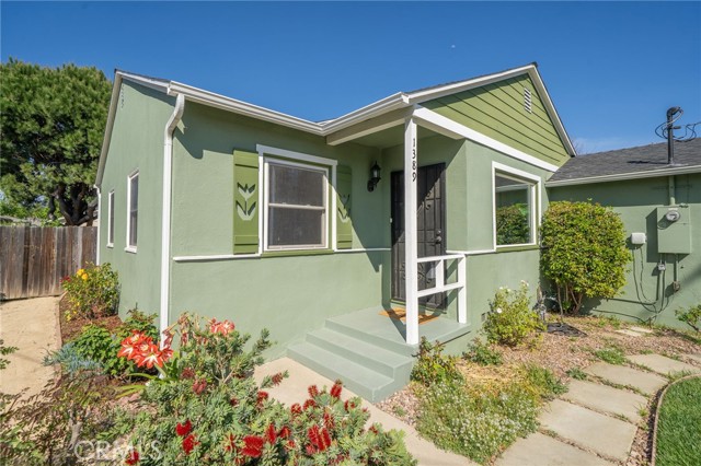 Detail Gallery Image 3 of 30 For 1389 3rd St, La Verne,  CA 91750 - 4 Beds | 2 Baths