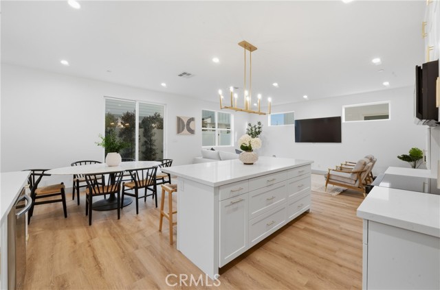 Detail Gallery Image 13 of 36 For 15534 Colorado Ave, Paramount,  CA 90723 - 4 Beds | 2/1 Baths