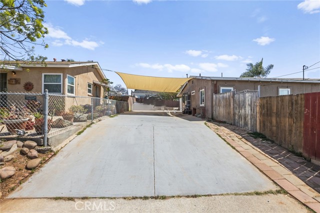 120 E 27th Street, National City CA: https://media.crmls.org/medias/d6e1f335-e3c4-4161-8497-1f2e31681982.jpg