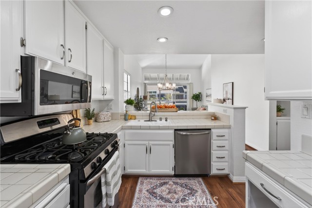 Detail Gallery Image 20 of 43 For 3740 S Bear, Santa Ana,  CA 92704 - 2 Beds | 2 Baths