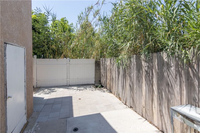 Detail Gallery Image 16 of 21 For 10233 Glory Ave, Tujunga,  CA 91042 - 3 Beds | 2 Baths