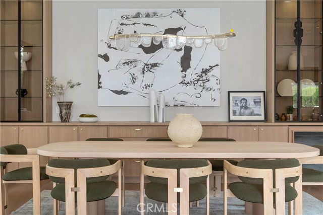 13024 Bloomfield Street, Studio City CA: https://media.crmls.org/medias/d6e41266-c621-4a8b-90a5-b592ad4abe6b.jpg