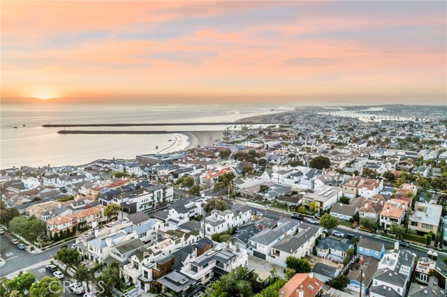 Detail Gallery Image 3 of 20 For 314 Orchid Ave, Corona Del Mar,  CA 92625 - 3 Beds | 3/1 Baths