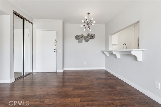 Detail Gallery Image 9 of 27 For 1422 Rock Glen #309,  Glendale,  CA 91205 - 2 Beds | 2 Baths