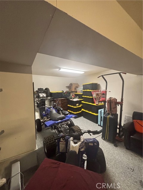 Detail Gallery Image 12 of 65 For 1064 Queen Annes Ln, Beaumont,  CA 92223 - 4 Beds | 2/1 Baths