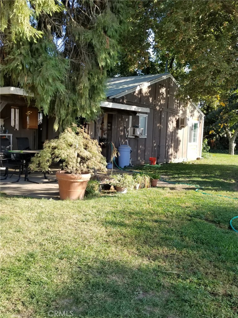 https://media.crmls.org/medias/d6e55e06-37d4-44c1-830d-625b1ba9969b.jpg?preset=X-Large