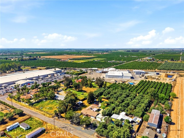 Detail Gallery Image 14 of 68 For 24053 Road 212, Lindsay,  CA 93247 - 3 Beds | 2 Baths