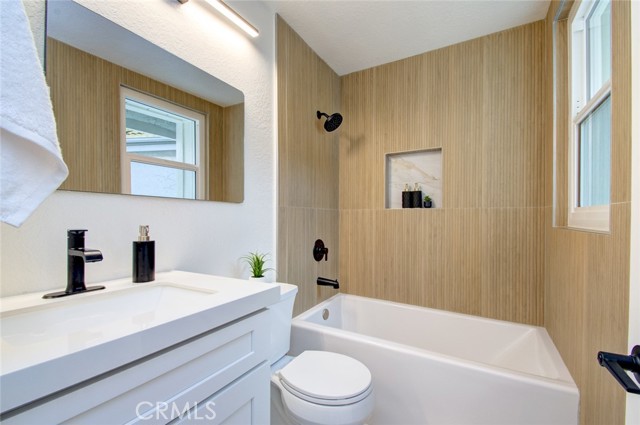 Detail Gallery Image 29 of 69 For 51 La Costa Ct, Laguna Beach,  CA 92651 - 3 Beds | 2/1 Baths