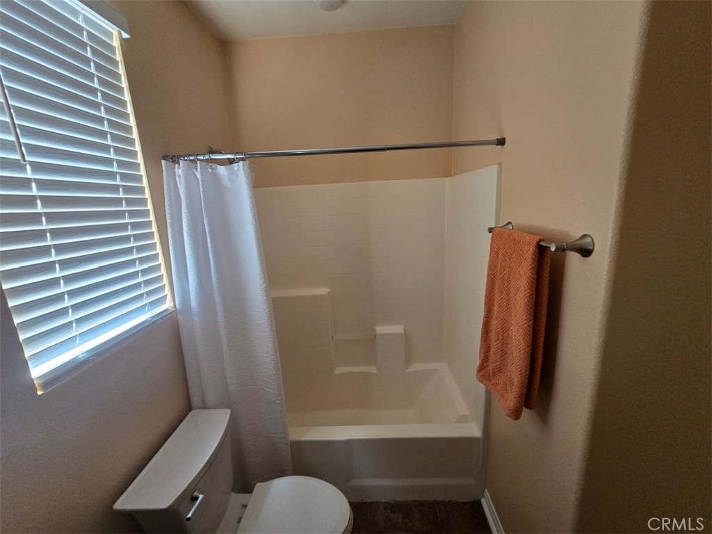 https://media.crmls.org/medias/d6e630b4-1de6-4236-8873-bb4a55af70f4.jpg?preset=X-Large