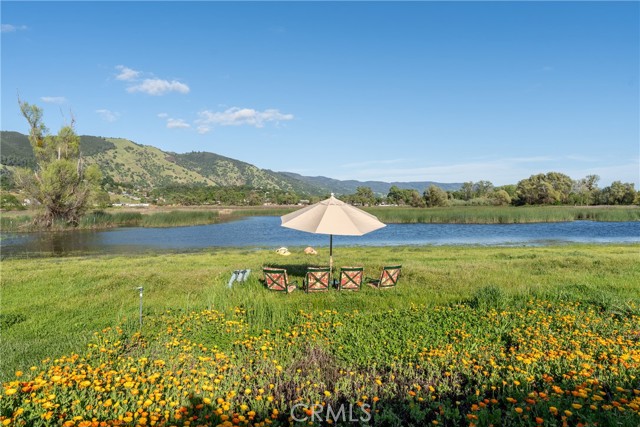 2260 Lakeshore Blvd, Upper Lake CA: https://media.crmls.org/medias/d6e78238-8804-4e9f-b750-b55966428b5c.jpg