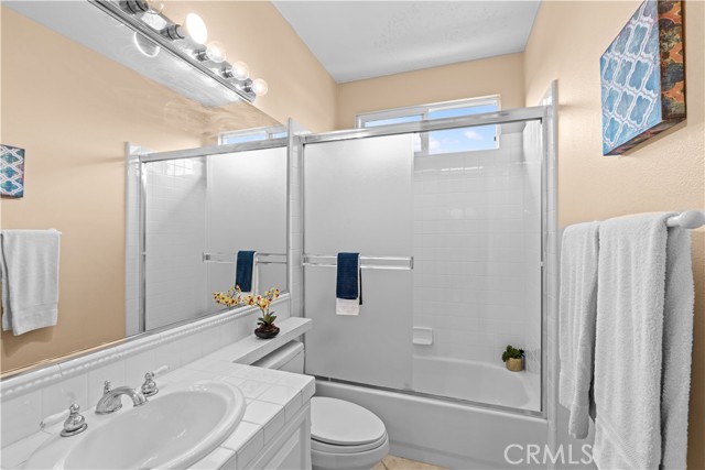 3 Hubbard Way, Coto de Caza CA: https://media.crmls.org/medias/d6e7b71a-a331-4663-bf07-9a6a0e3e42e5.jpg