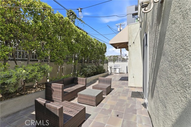 Detail Gallery Image 38 of 39 For 1023 Wilcox Ave, Los Angeles,  CA 90038 - 2 Beds | 2 Baths