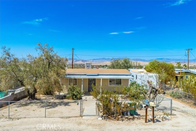 Detail Gallery Image 1 of 42 For 74976 Serrano Dr, Twentynine Palms,  CA 92277 - 2 Beds | 1 Baths