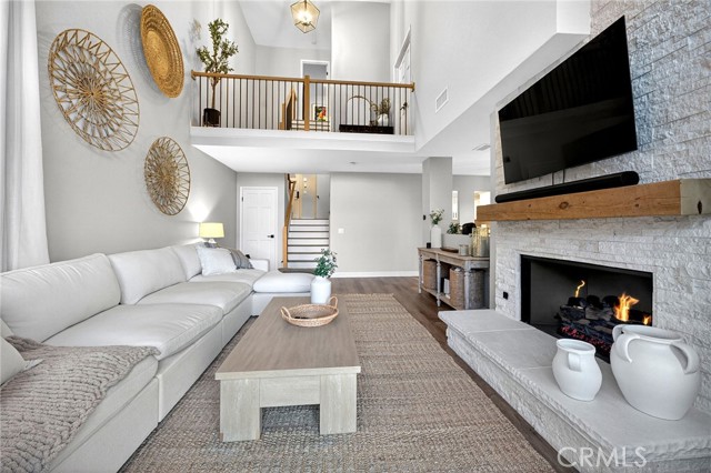 Detail Gallery Image 19 of 69 For 964 S Rim Crest, Anaheim,  CA 92807 - 2 Beds | 2/1 Baths