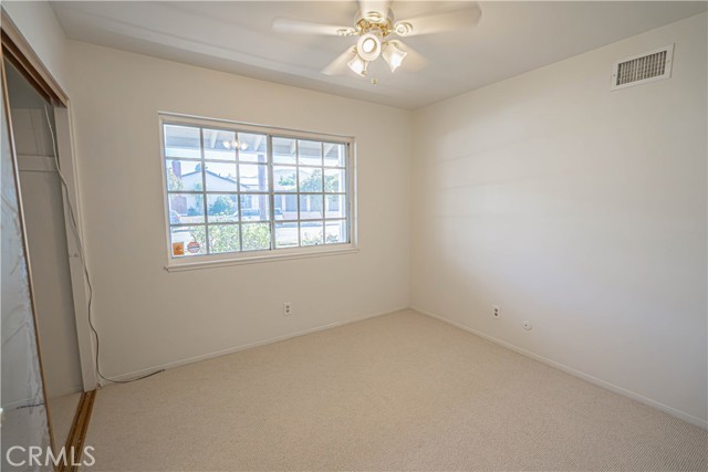 1827 Stow Street photo 7