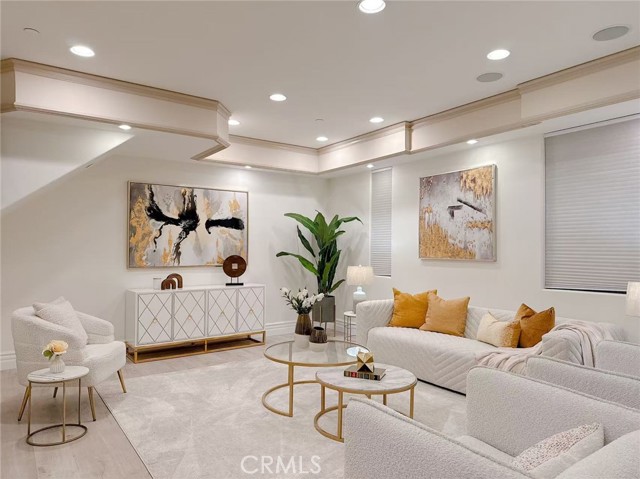 Detail Gallery Image 3 of 19 For 1130 Campbell St #106,  Glendale,  CA 91207 - 2 Beds | 3/1 Baths