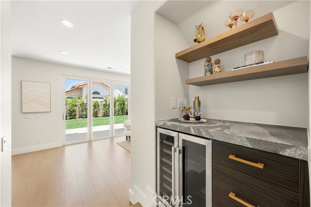 24876 Avenida Avalon, Laguna Hills CA: https://media.crmls.org/medias/d6e9862d-9935-4d05-ba21-caa25d1befb0.jpg