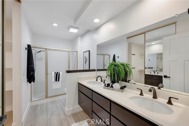 Detail Gallery Image 32 of 71 For 25271 Baja Mar, Lake Forest,  CA 92630 - 3 Beds | 2/1 Baths