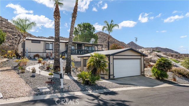 1536 S State Street, Hemet CA: https://media.crmls.org/medias/d6eaba93-3d1d-4389-b9ef-d398579356b1.jpg