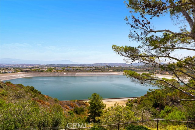 Detail Gallery Image 30 of 47 For 24 Coventry, Newport Beach,  CA 92660 - 2 Beds | 2 Baths