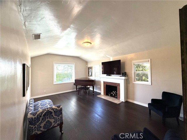 Detail Gallery Image 14 of 56 For 1978 S Holt Ave, Los Angeles,  CA 90034 - 3 Beds | 2 Baths