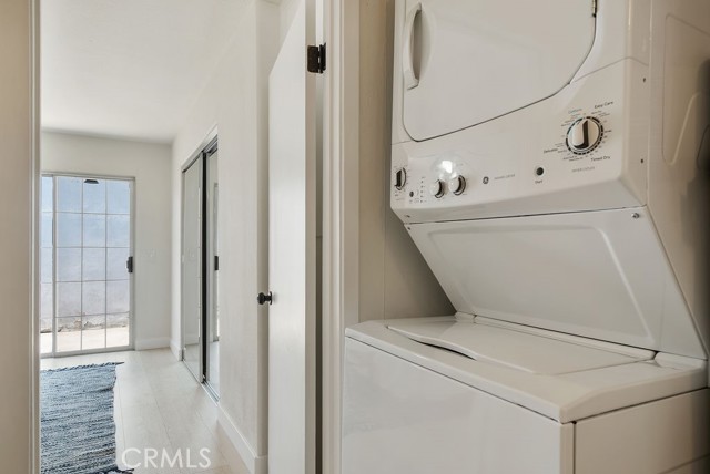 1800 E Heim Avenue, Orange CA: https://media.crmls.org/medias/d6ed8605-3b5c-4137-9285-578aa24c29cf.jpg