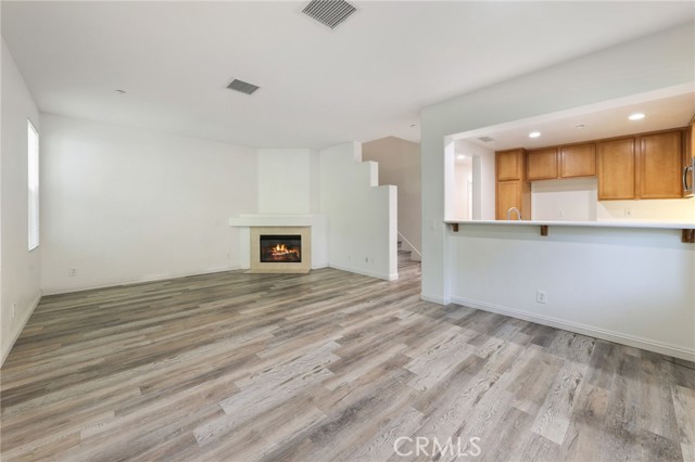 300 Dewdrop, Irvine CA: https://media.crmls.org/medias/d6edbab0-9422-4750-9528-d33289411342.jpg