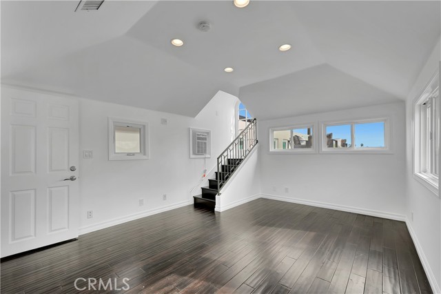 Detail Gallery Image 60 of 71 For 265 Bay Shore, Long Beach,  CA 90803 - 5 Beds | 5 Baths