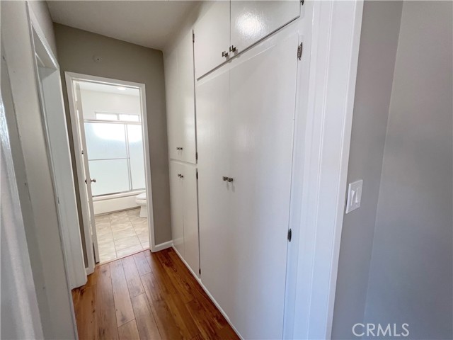 Detail Gallery Image 6 of 9 For 455 W Dryden St #19,  Glendale,  CA 91202 - 1 Beds | 1 Baths