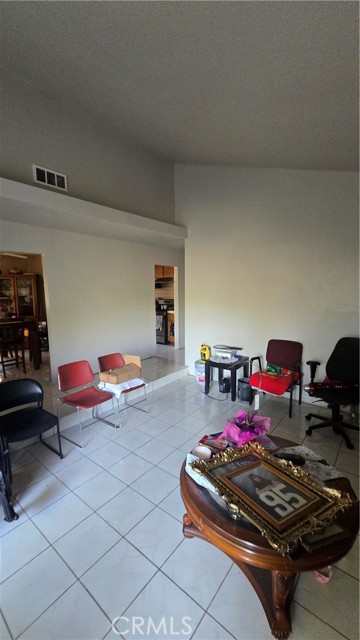 4441 Los Serranos Blvd, Chino Hills CA: https://media.crmls.org/medias/d6ee98ee-d153-4aef-8493-8a9f1cac2401.jpg