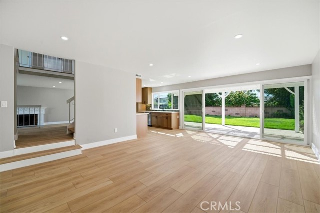 Detail Gallery Image 17 of 59 For 1613 Darcy Ave, Simi Valley,  CA 93065 - 4 Beds | 2/1 Baths