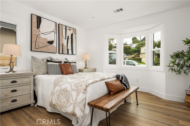 6005 S La Brea Avenue, Los Angeles CA: https://media.crmls.org/medias/d6f05f74-8333-43fd-bd05-eb559dbde64a.jpg